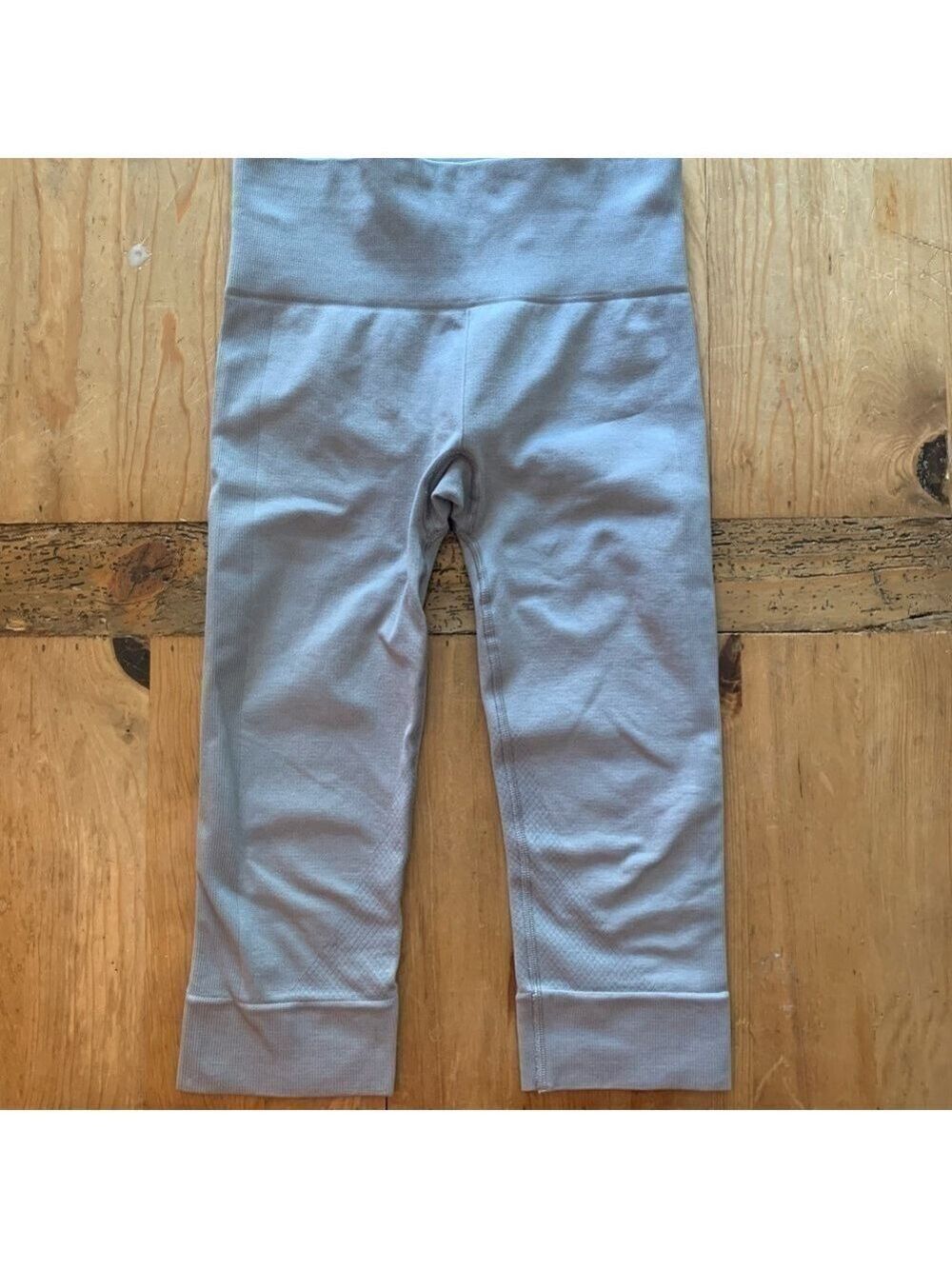 Euc Lululemon Seamlessly Street Crop Yoga Pant Heathered Medium Grey 4